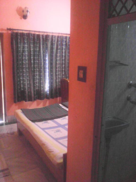 Leela Guest House Varanasi Rum bild